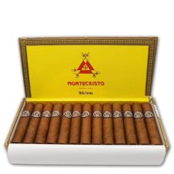 Montecristo Media Corona